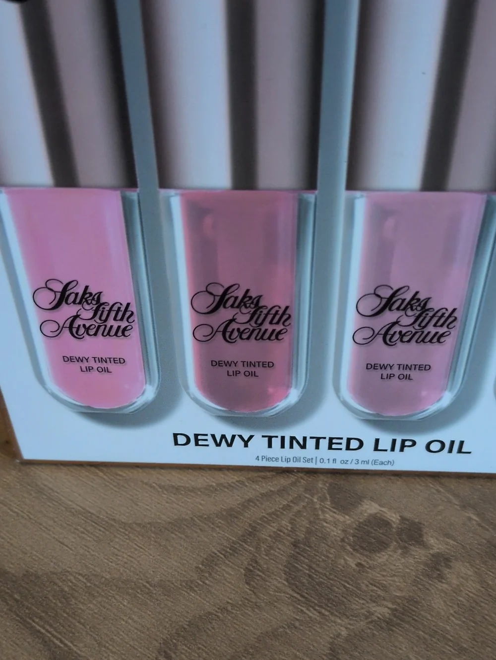 SAKS FIFTH AVENUE Dewy Tinted Lip Oil 24hr Wear Qty 4